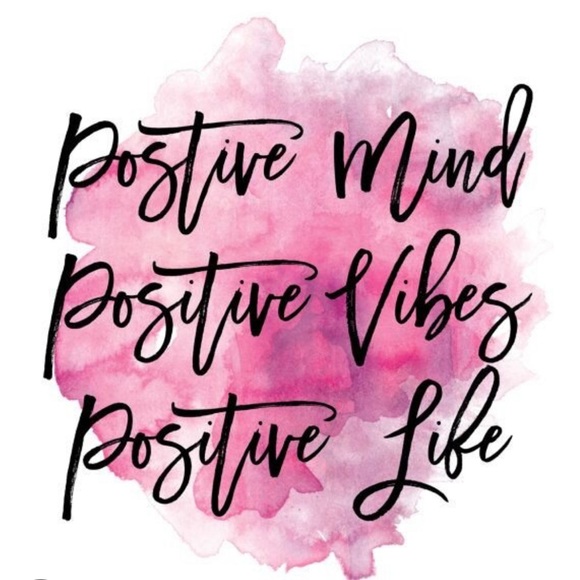 IM LIVE!! - Picture 5 of 5